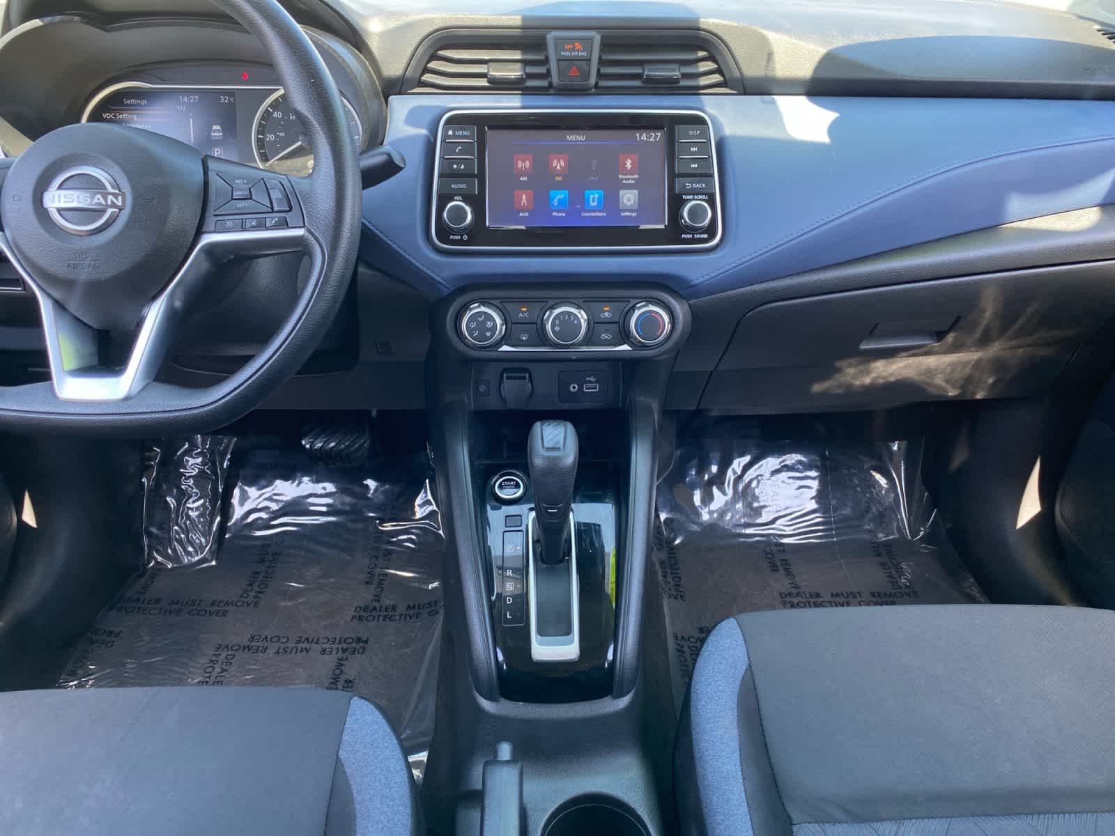 2023 Nissan Versa Sedan SV - Photo 11