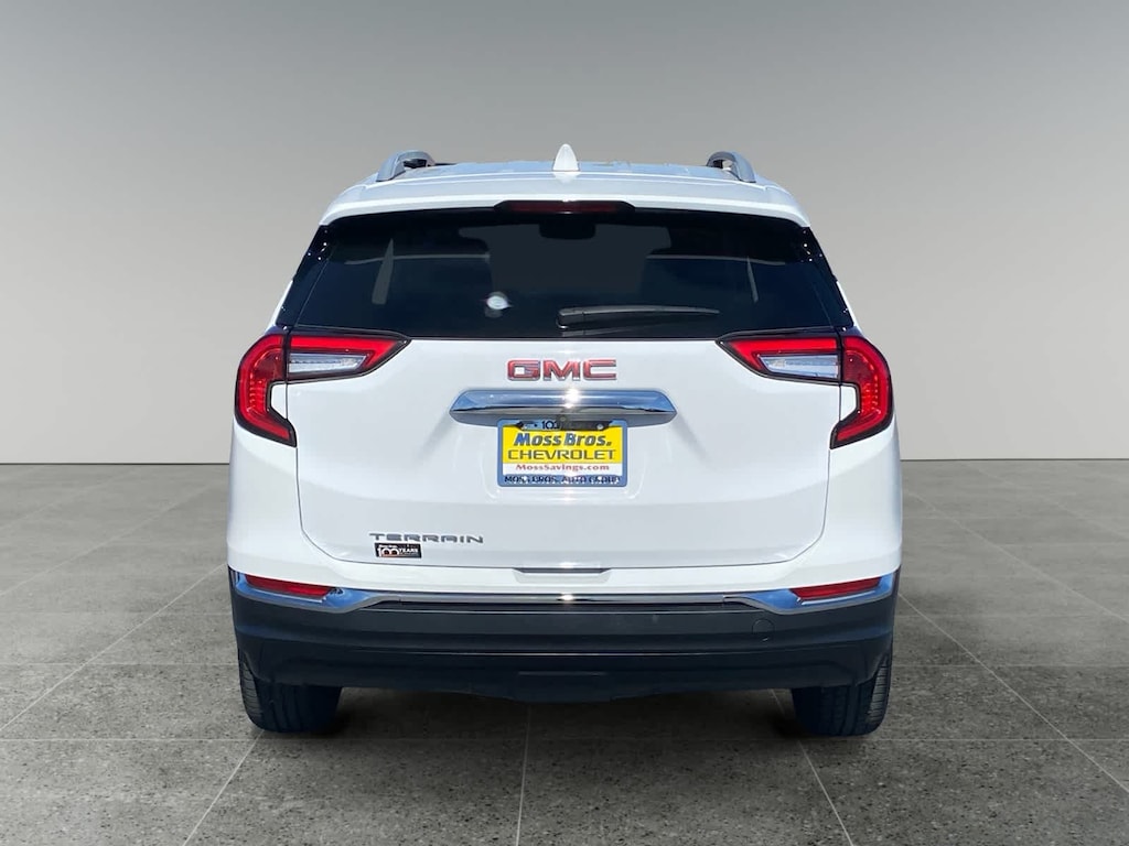 Used 2024 GMC Terrain SLT SUV