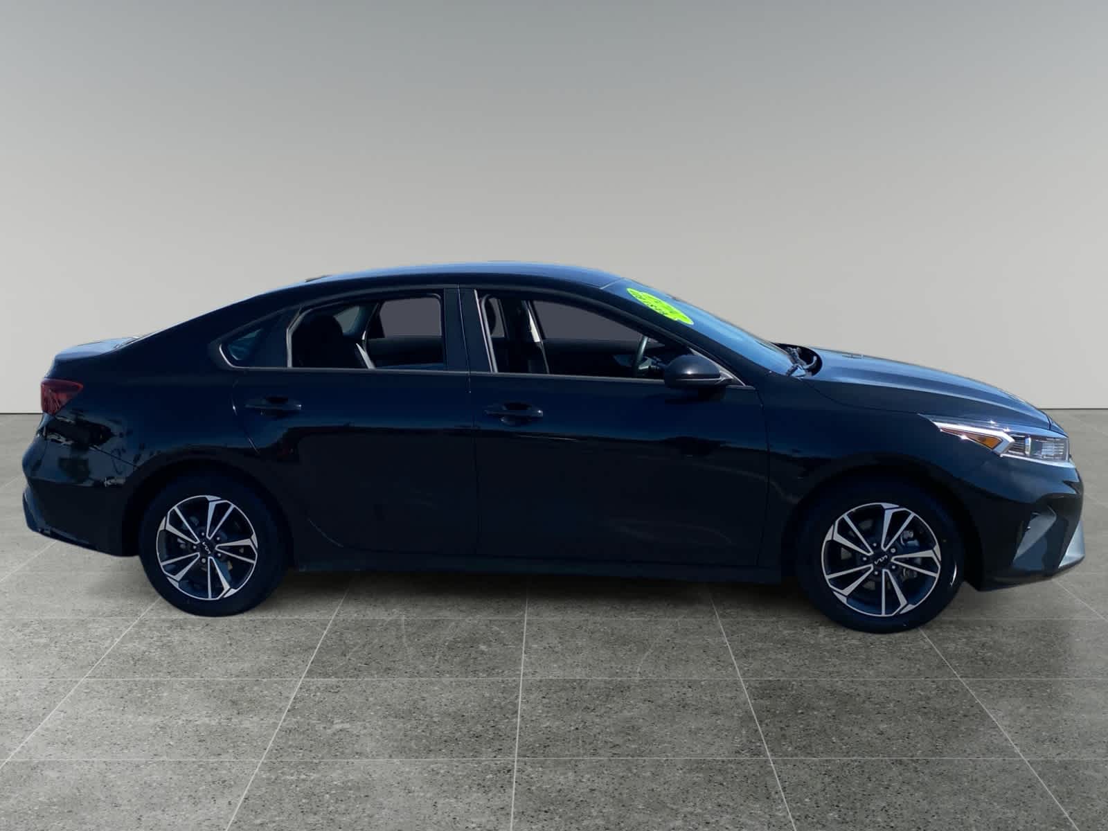 2024 Kia Forte LXS photo 6