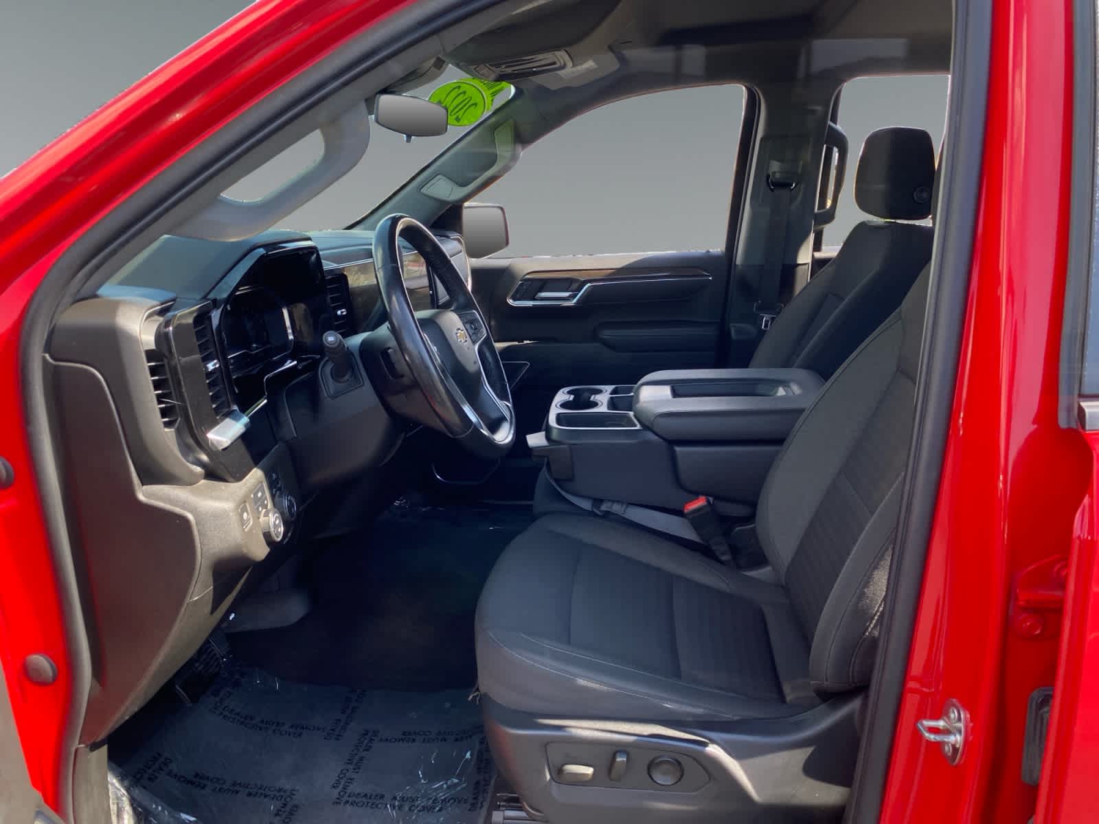 2022 Chevrolet Silverado 1500 LT - Photo 9