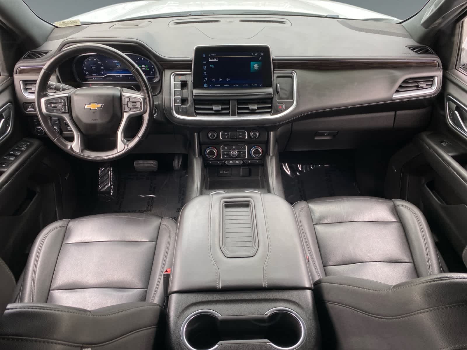 2022 Chevrolet Suburban LT - Photo 10