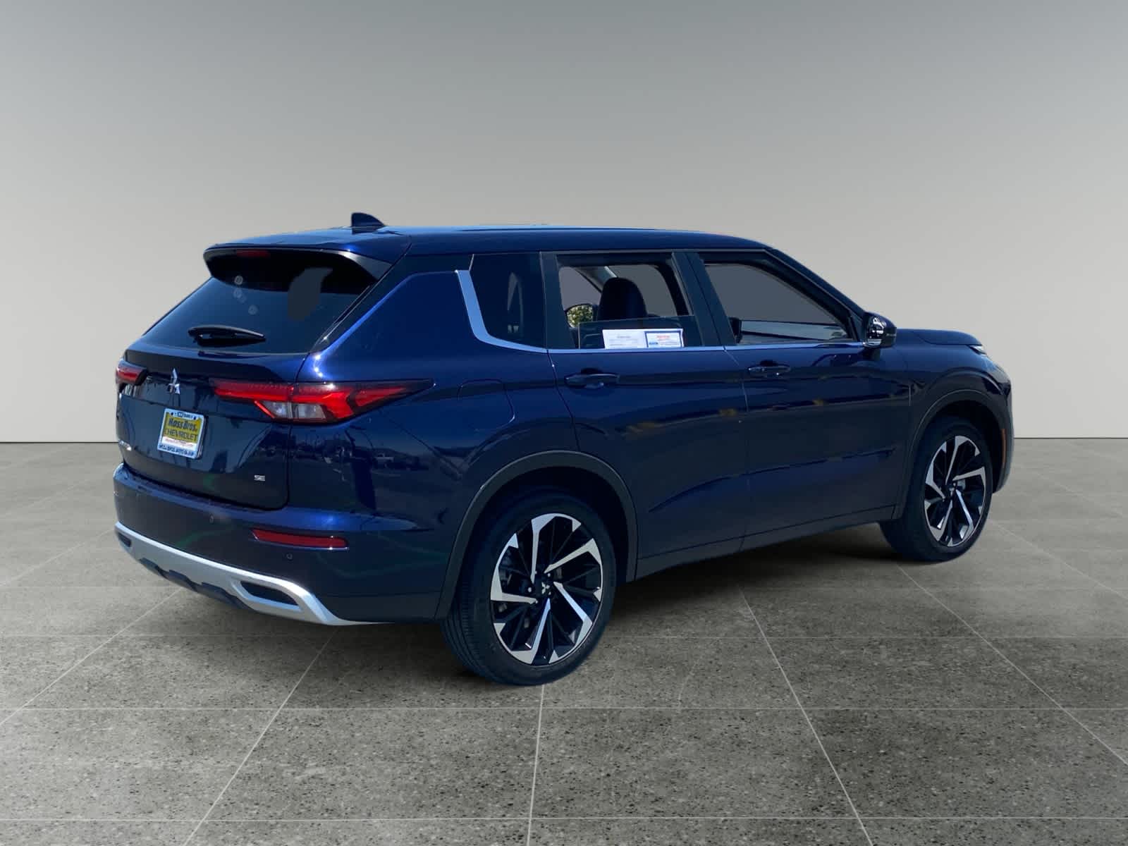 2024 Mitsubishi Outlander SE - Photo 5
