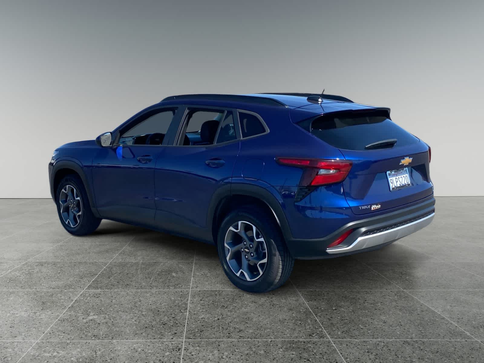 2024 Chevrolet Trax LT photo 3