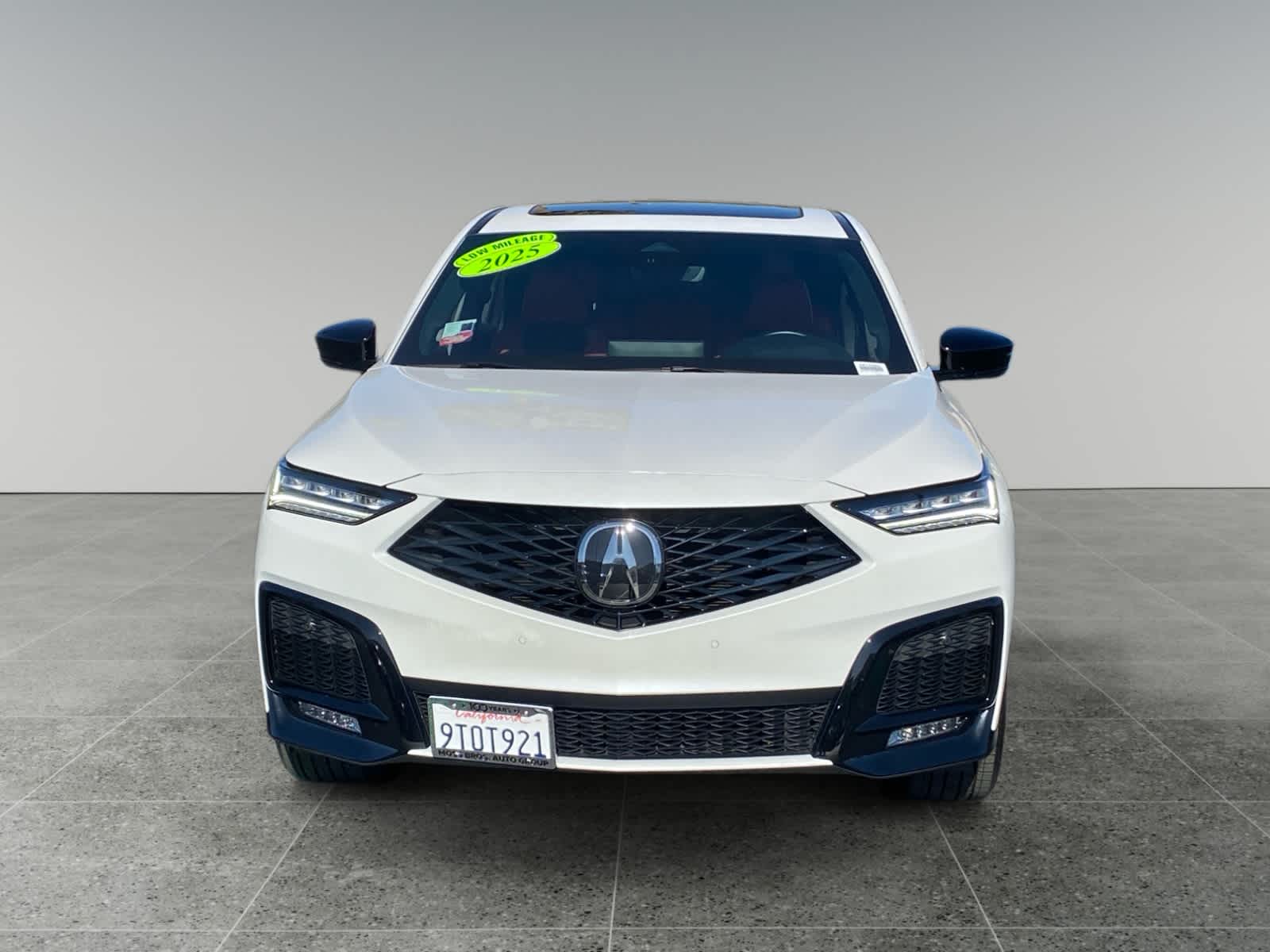 2025 Acura MDX A-Spec Package - Photo 8