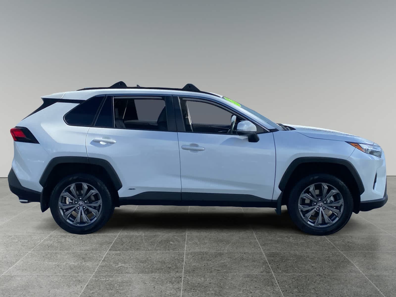 2024 Toyota RAV4 XLE Premium - Photo 6