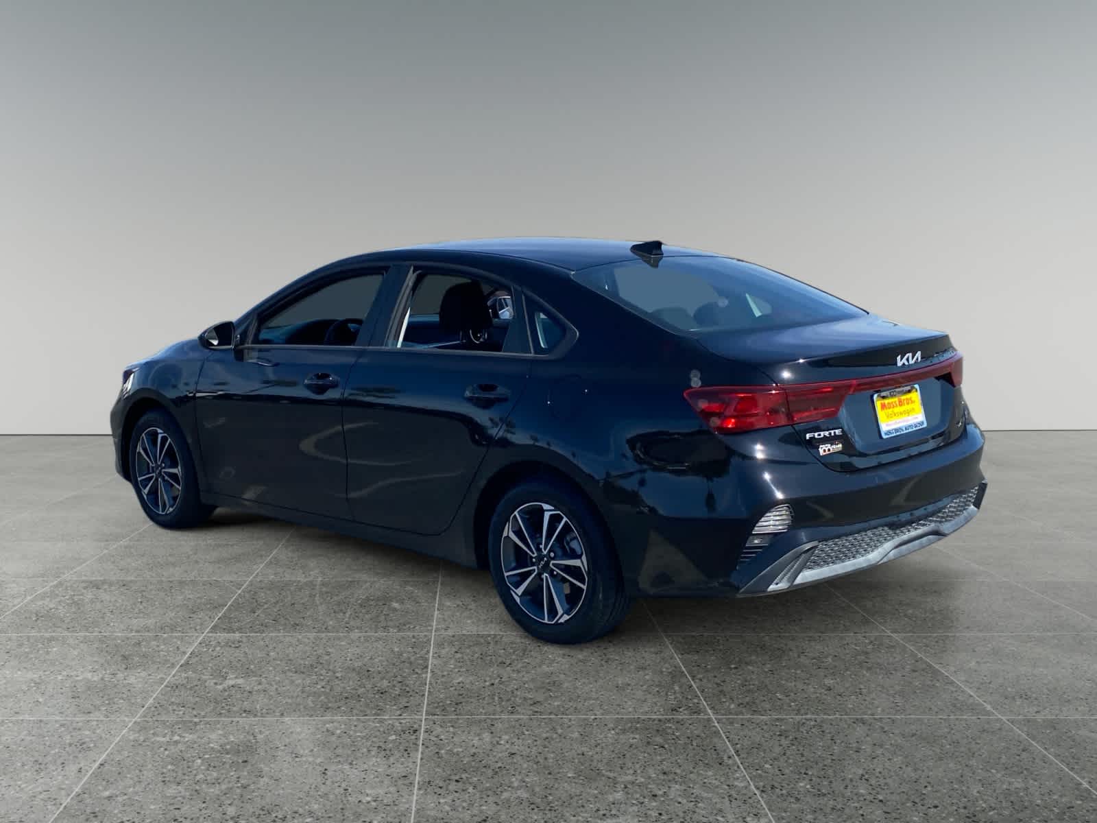 2024 Kia Forte LXS photo 3