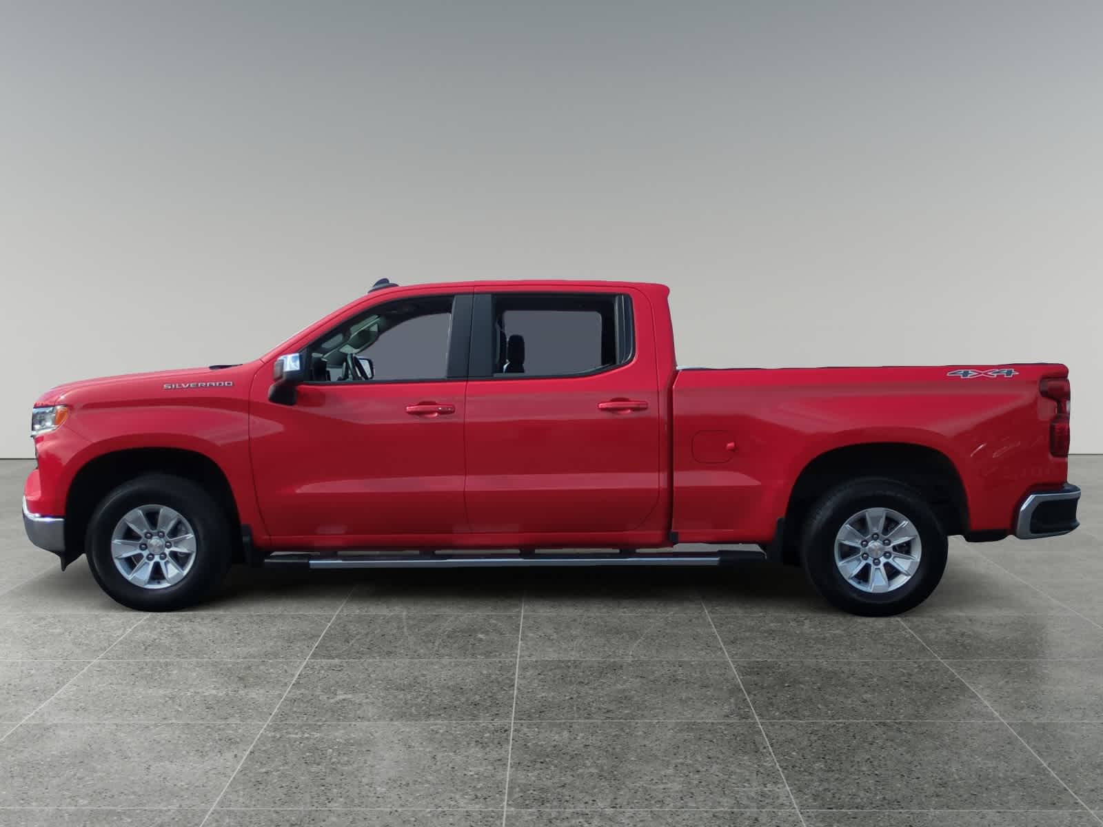 2024 Chevrolet Silverado 1500 LT photo 2