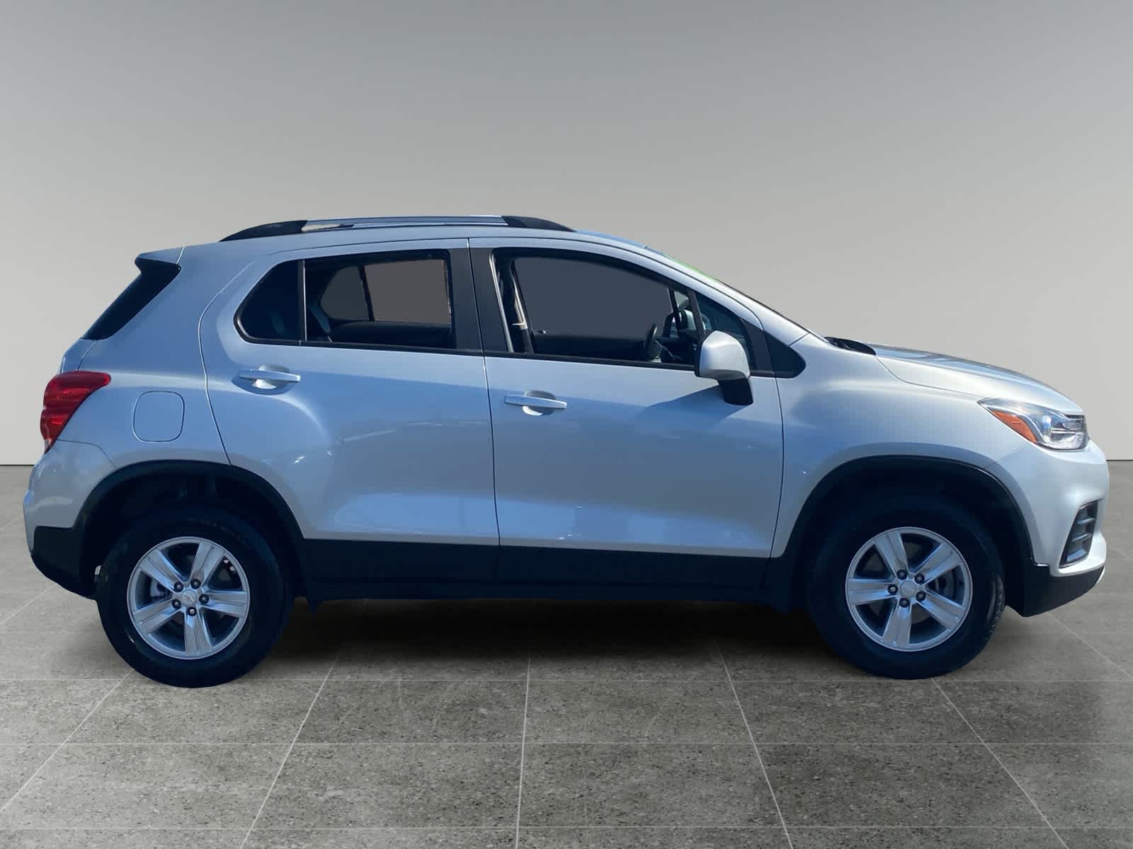 2022 Chevrolet Trax LT - Photo 6