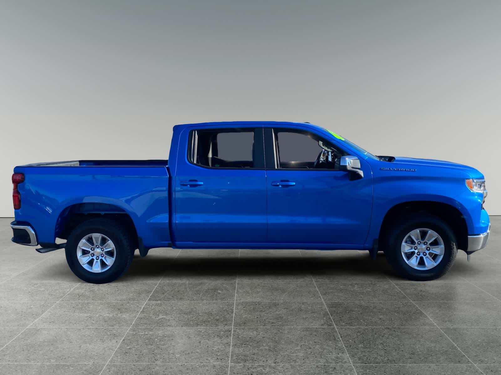 2025 Chevrolet Silverado 1500 LT - Photo 6