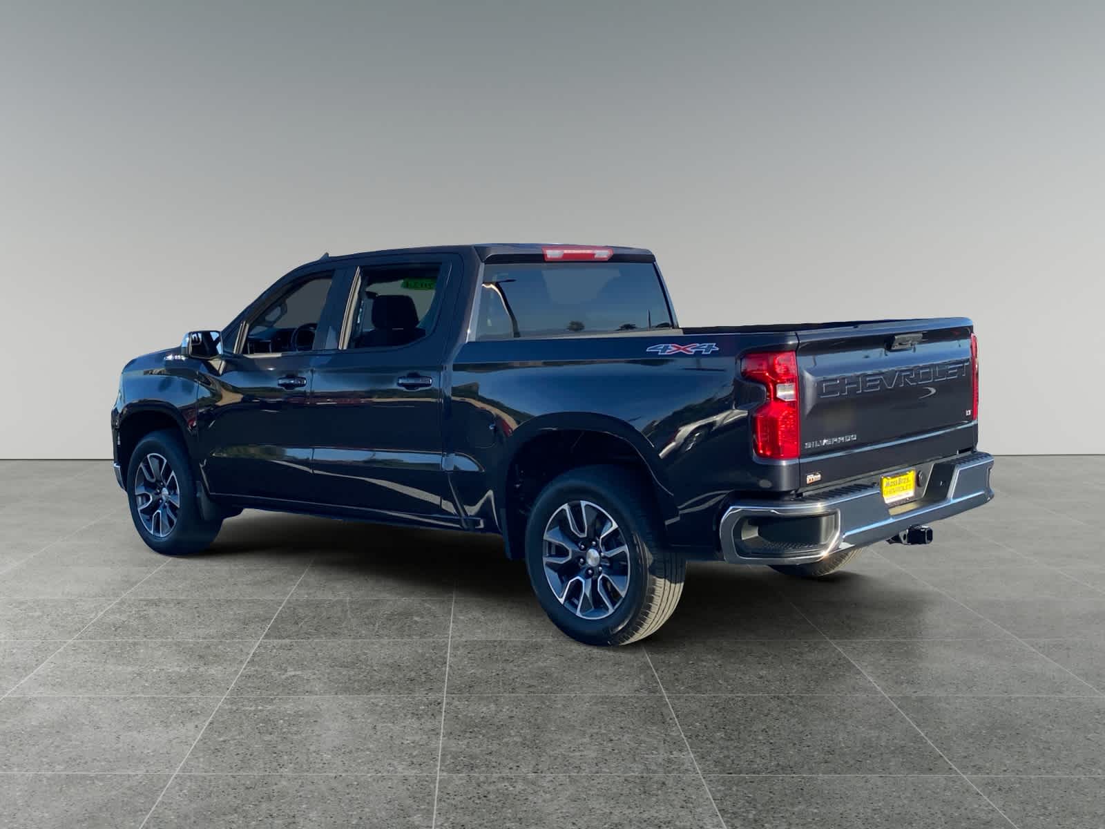 2024 Chevrolet Silverado 1500 LT photo 3