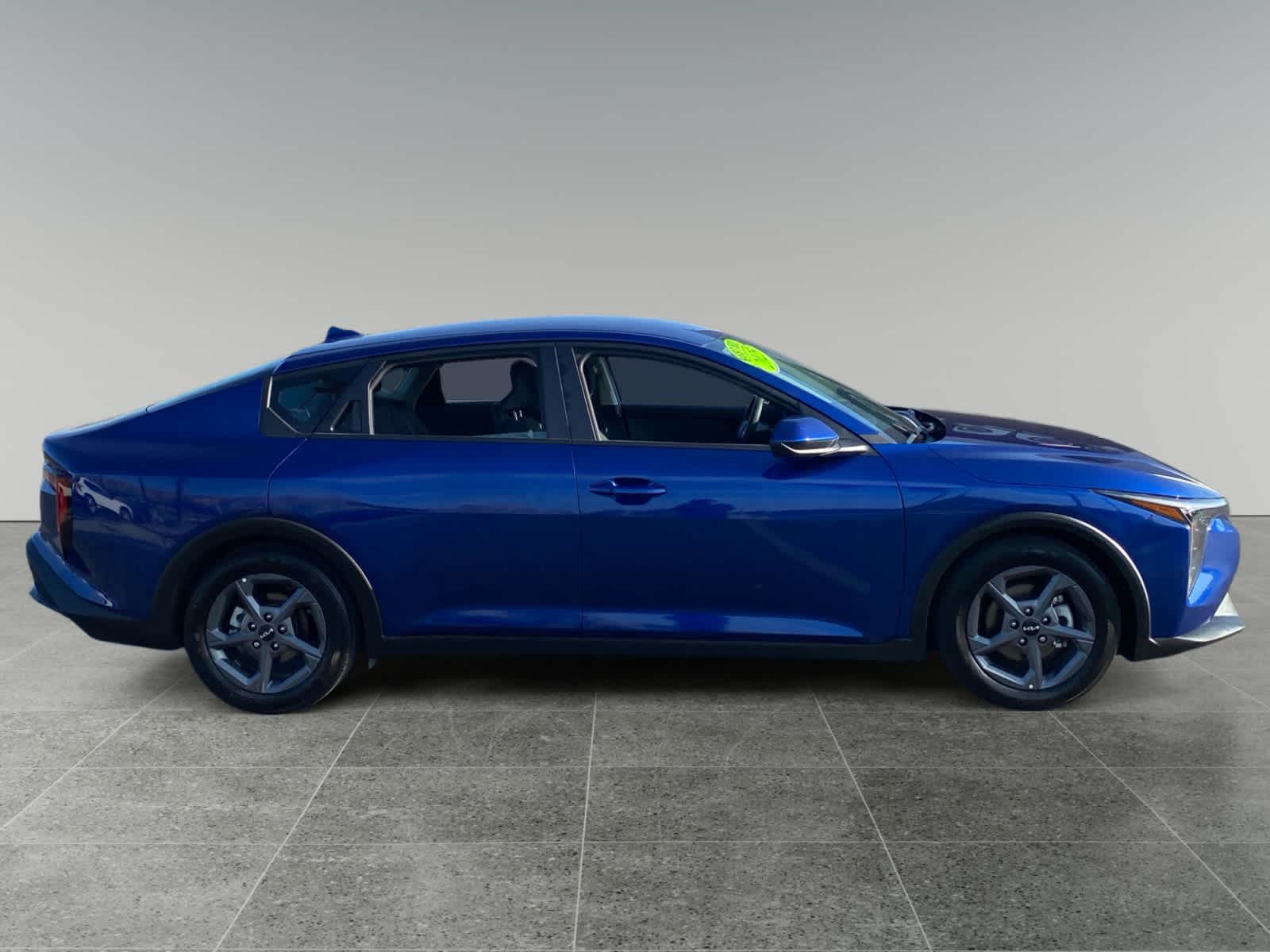 2025 Kia K4 LXS - Photo 5