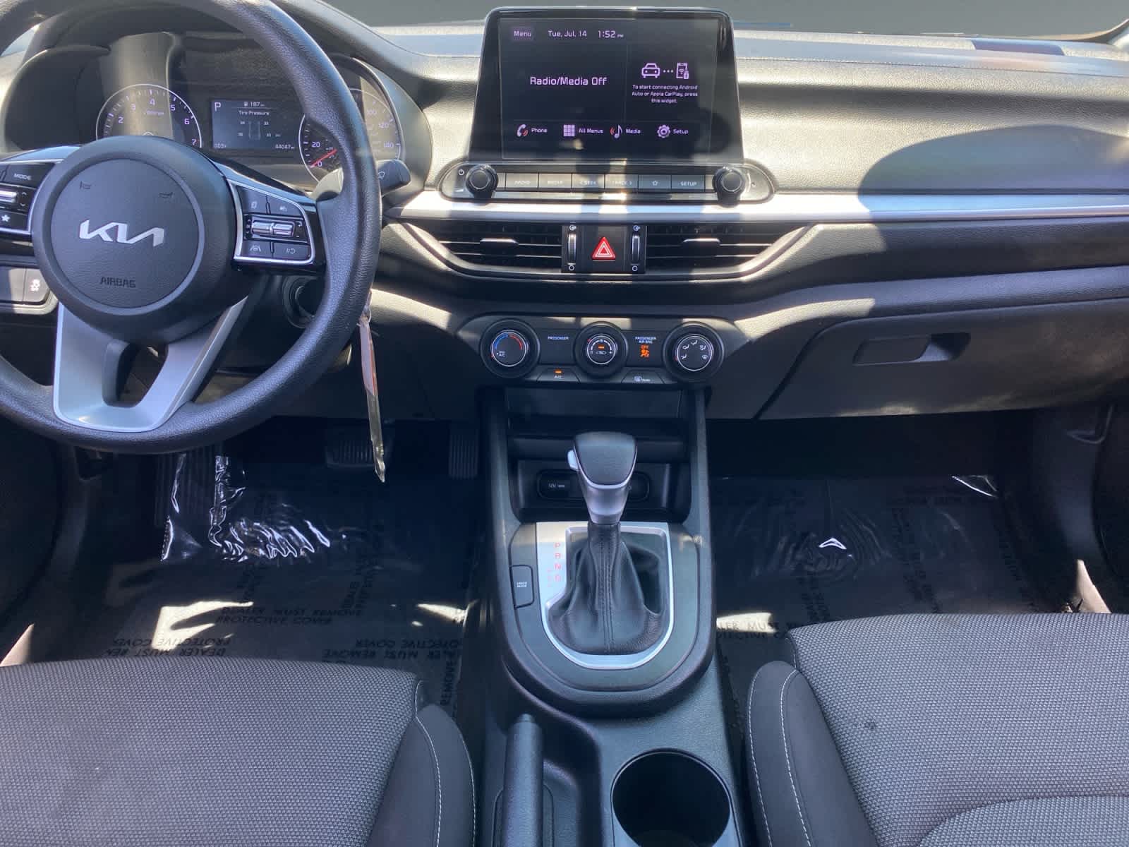 2024 Kia Forte LXS - Photo 11