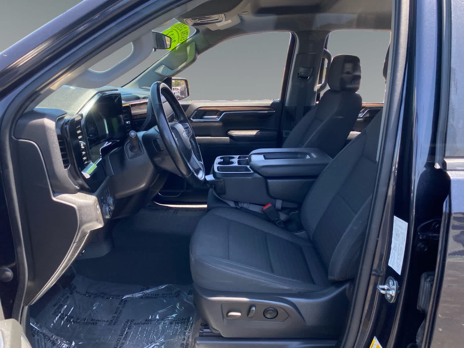 2023 Chevrolet Silverado 1500 LT - Photo 9