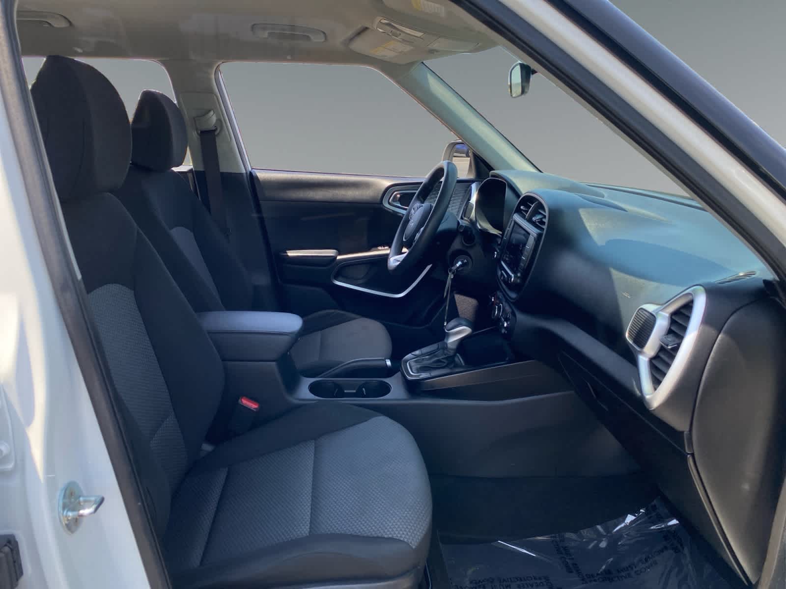 2023 Kia Soul LX - Photo 15