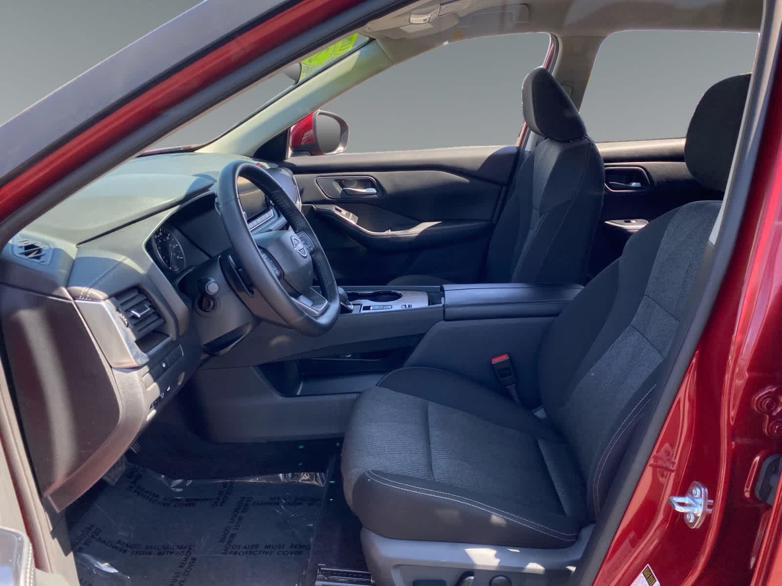 2025 Nissan Rogue SV - Photo 9