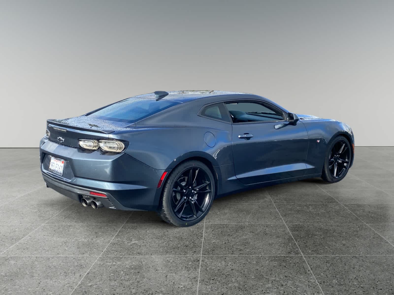 2023 Chevrolet Camaro 1LT photo 5