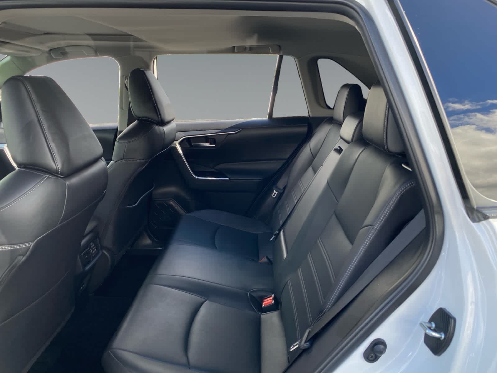 2024 Toyota RAV4 XLE Premium - Photo 13