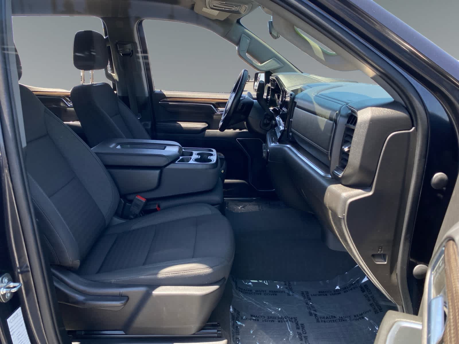 2023 Chevrolet Silverado 1500 LT - Photo 15