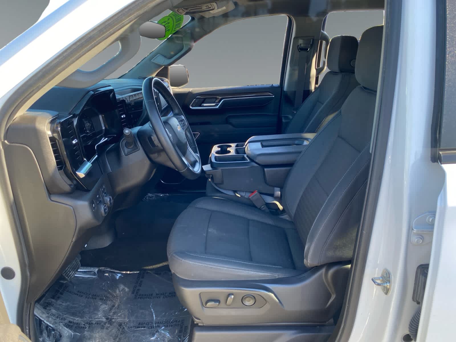 2025 Chevrolet Silverado 1500 LT - Photo 9
