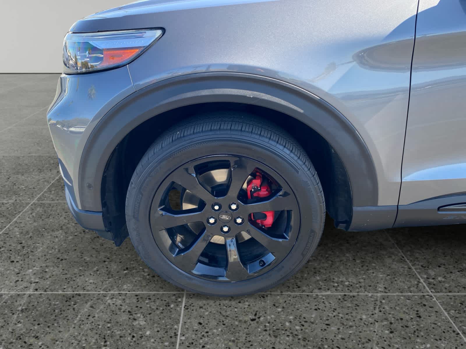 2021 Ford Explorer ST - Photo 14