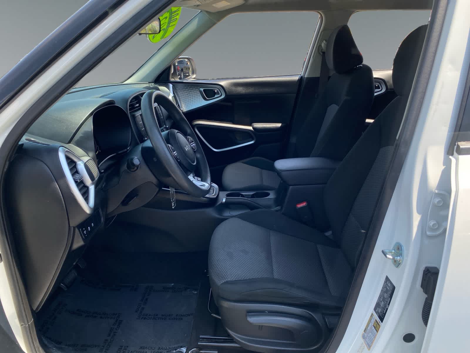 2023 Kia Soul LX - Photo 9