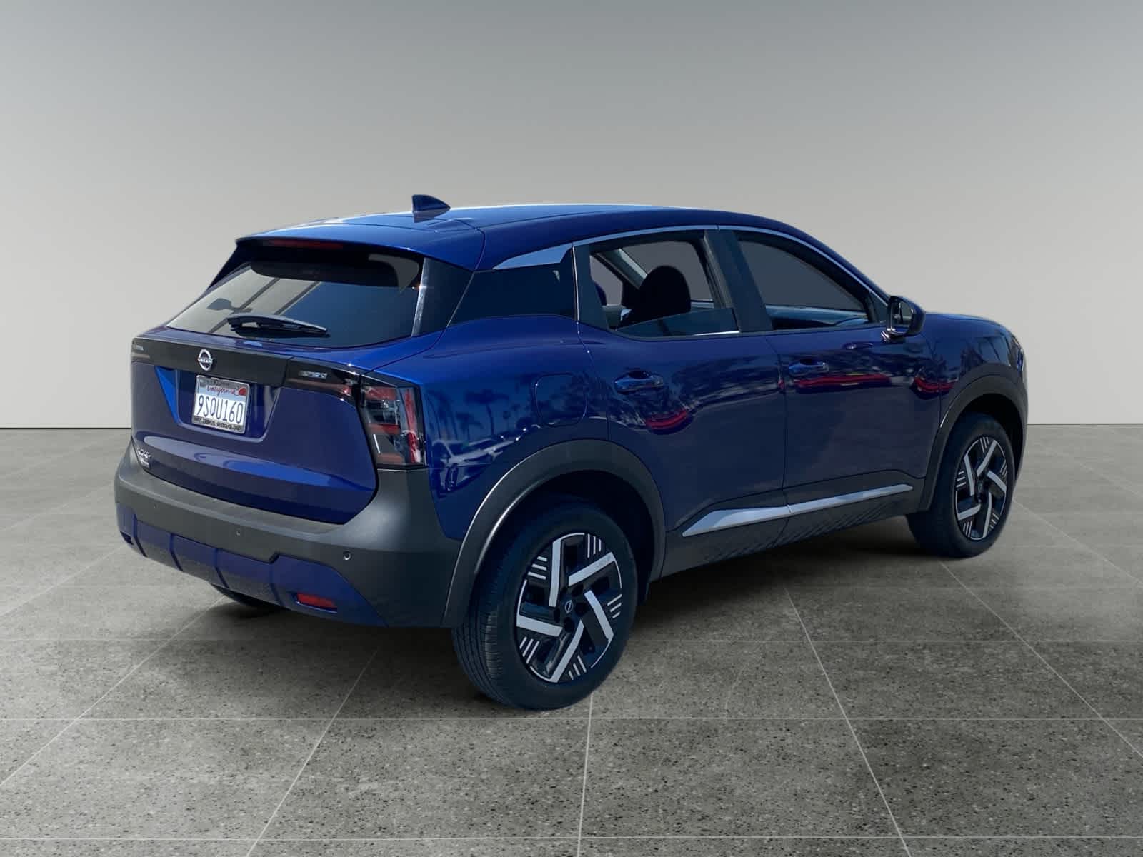 2025 Nissan Kicks SV photo 5