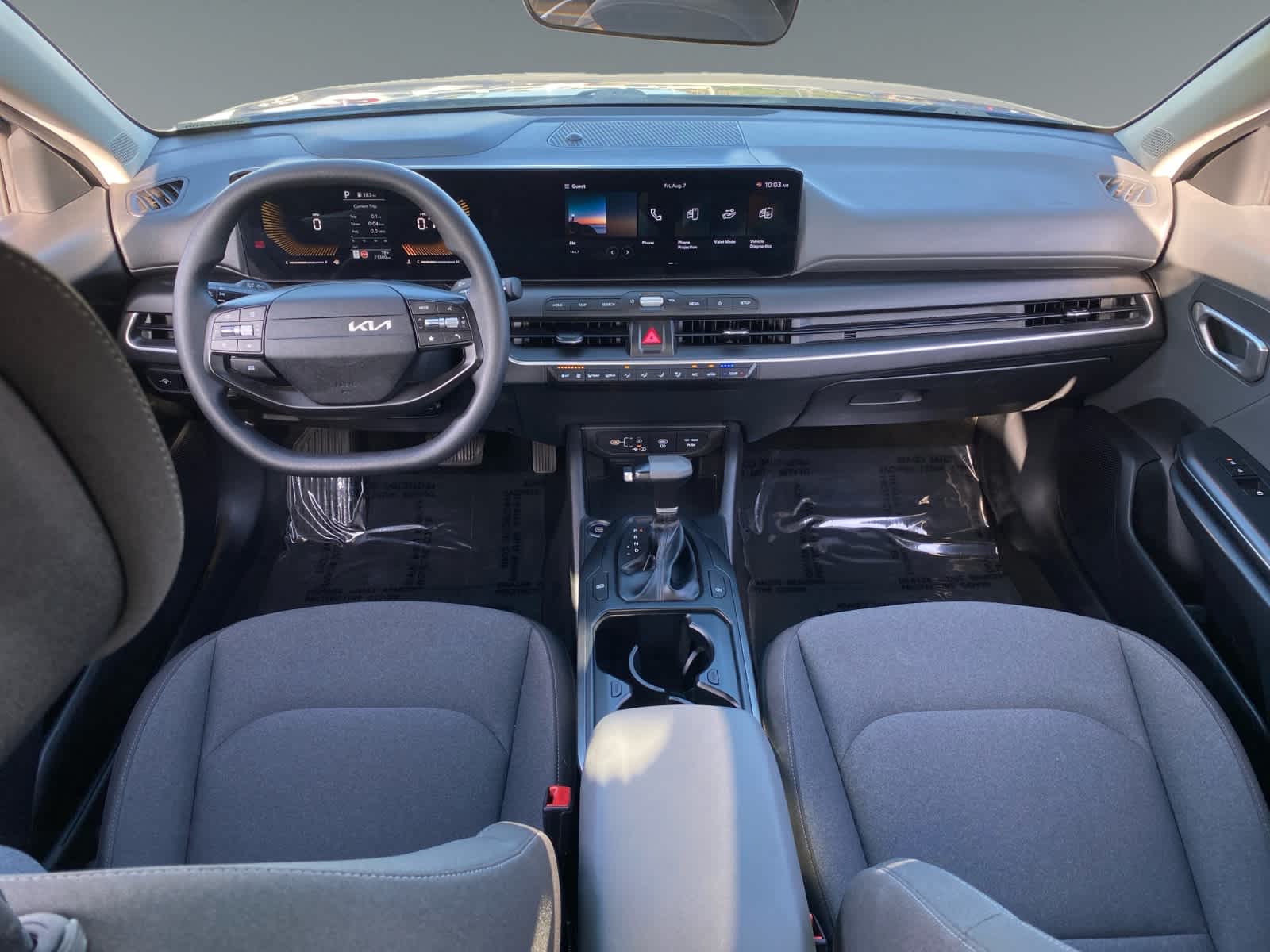 2025 Kia K4 LXS - Photo 9