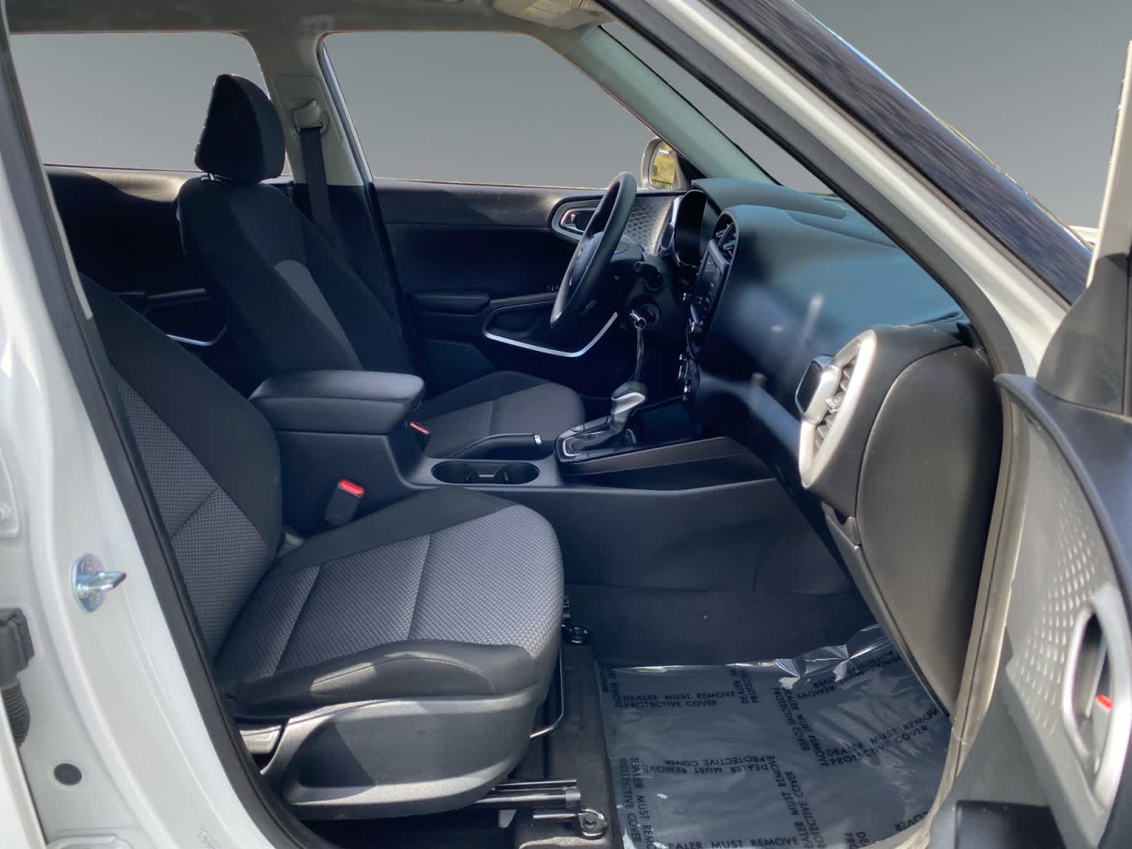 2025 Kia Soul LX - Photo 15