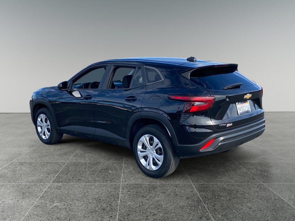 Used 2024 Chevrolet Trax LS SUV