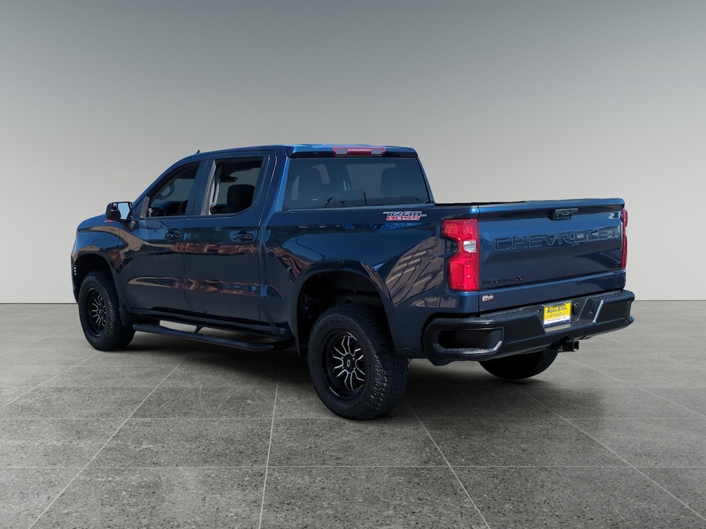 Used 2022 Chevrolet Silverado 1500 LT Trail Boss Truck Crew Cab