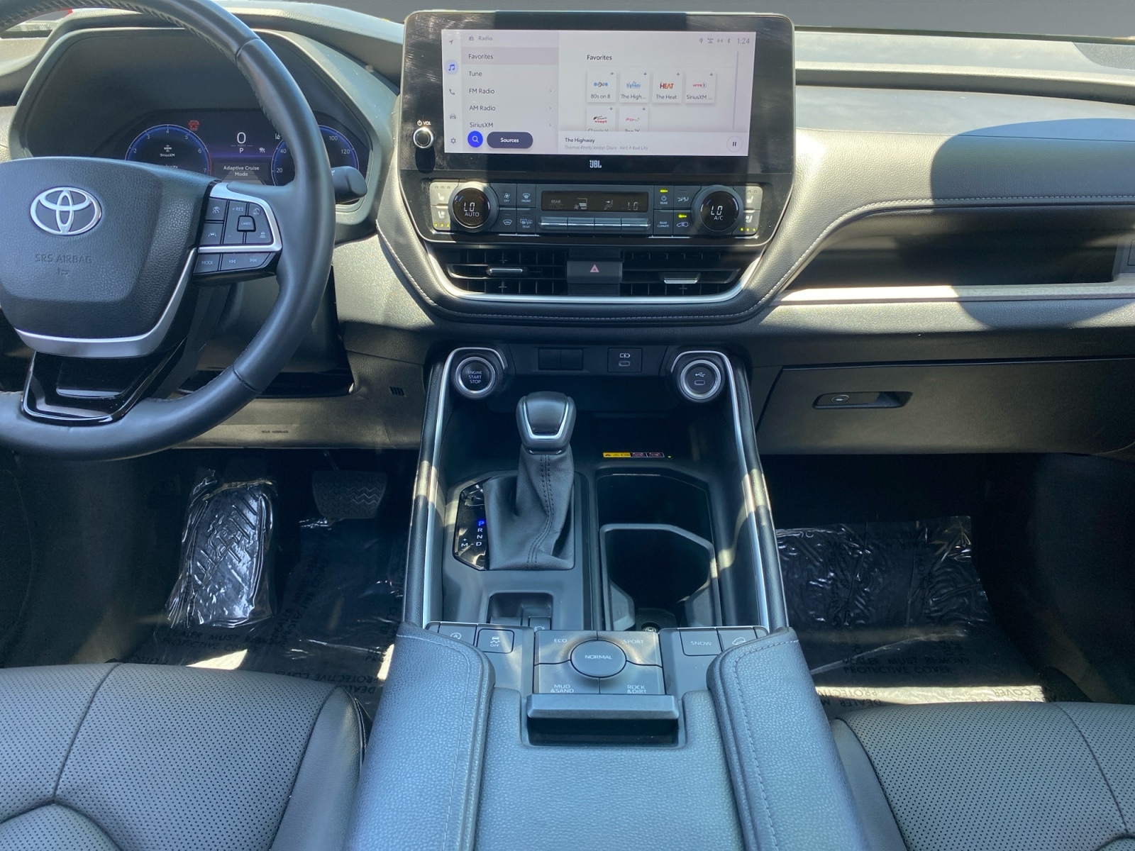 2024 Toyota Grand Highlander Limited - Photo 11