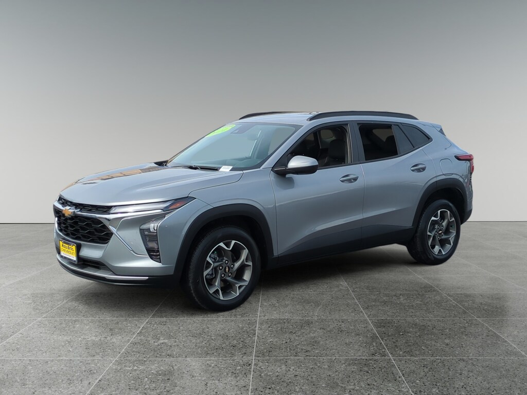 Used 2024 Chevrolet Trax LT SUV