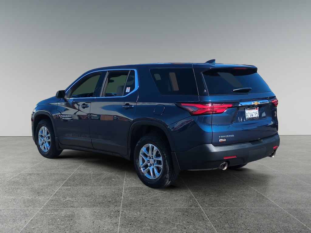 Used 2022 Chevrolet Traverse LS SUV