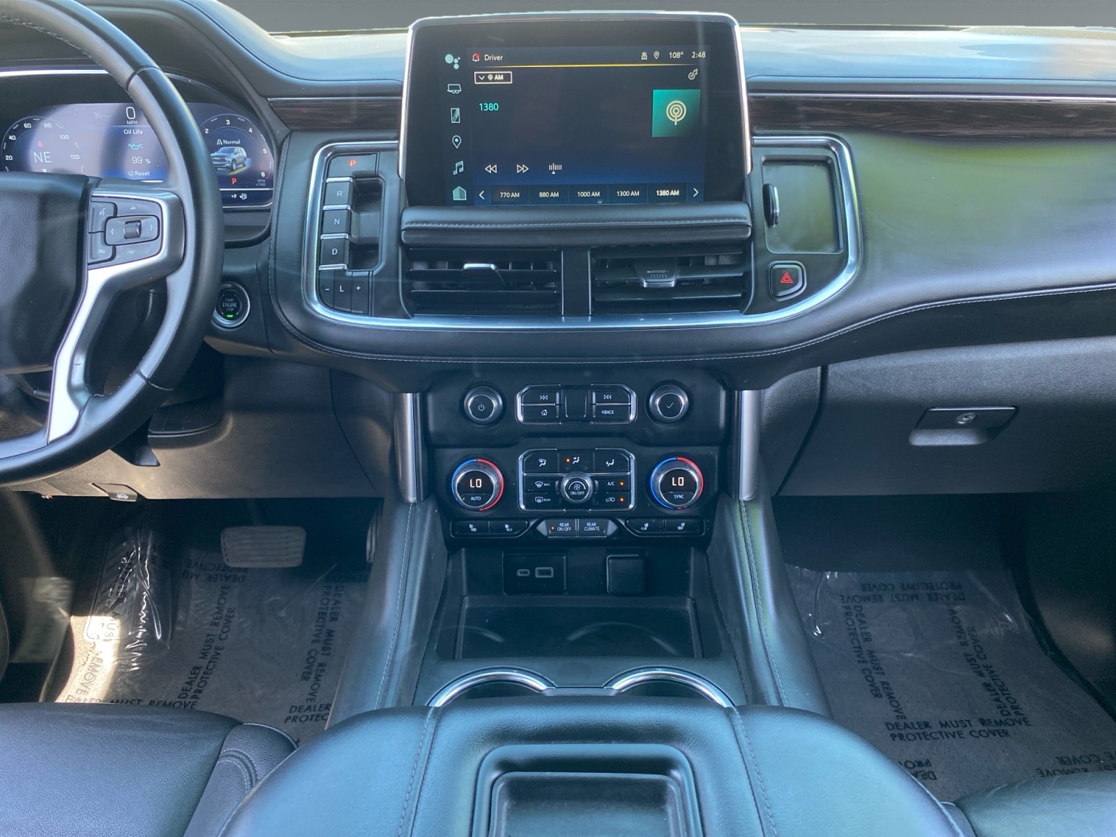 2024 Chevrolet Suburban LT - Photo 11