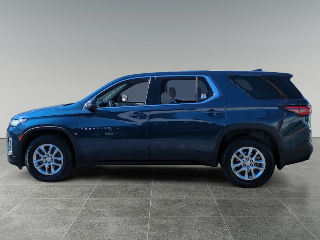 Used 2022 Chevrolet Traverse LS SUV