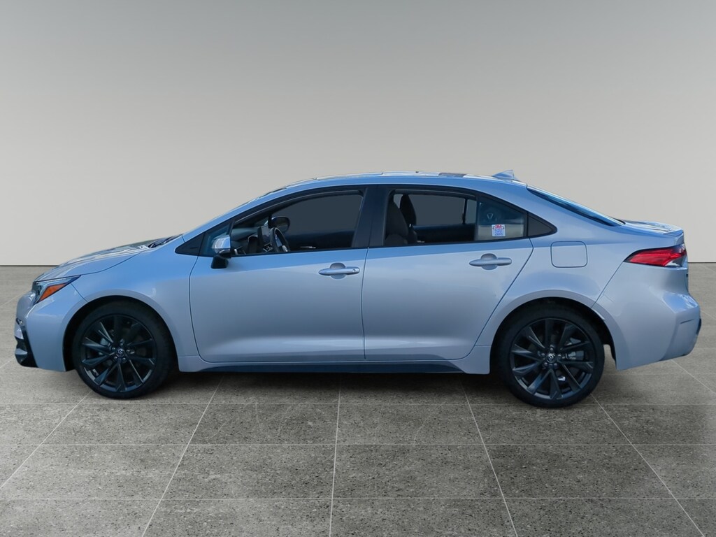 Used 2024 Toyota Corolla SE Sedan