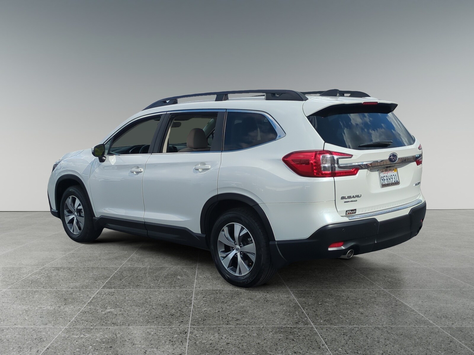 2023 Subaru Ascent Premium photo 3