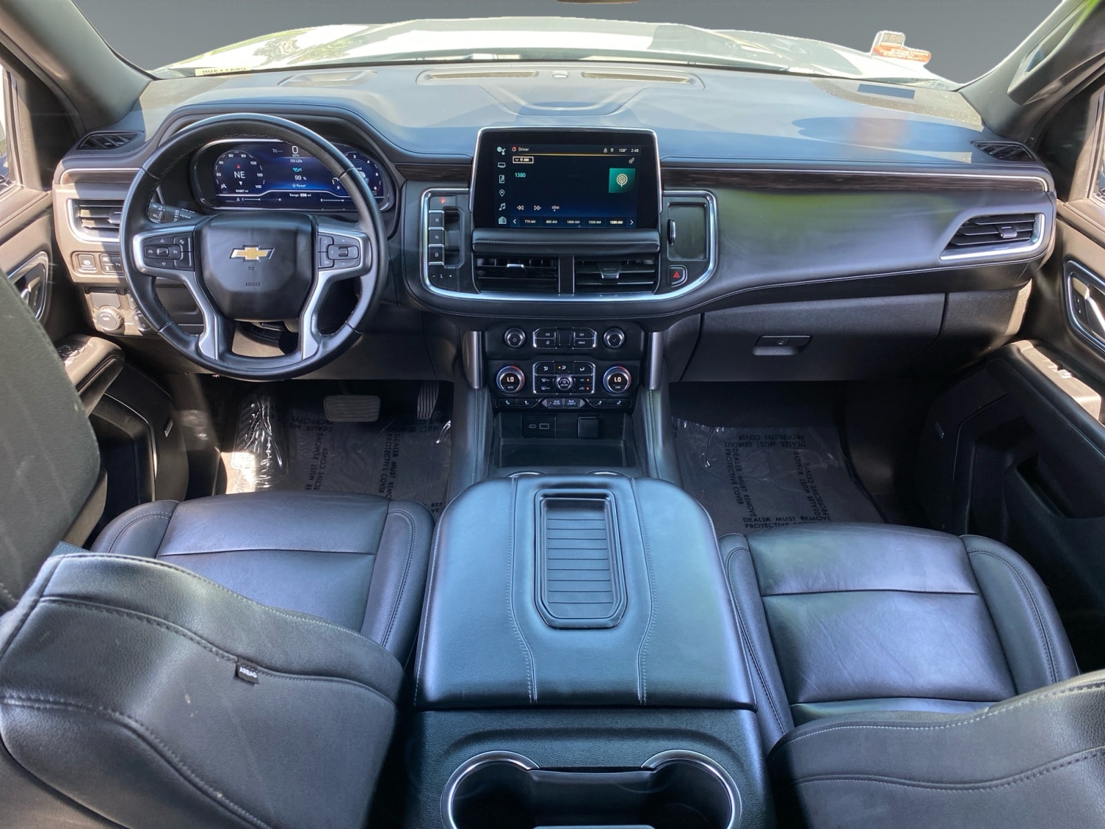 2024 Chevrolet Suburban LT - Photo 10