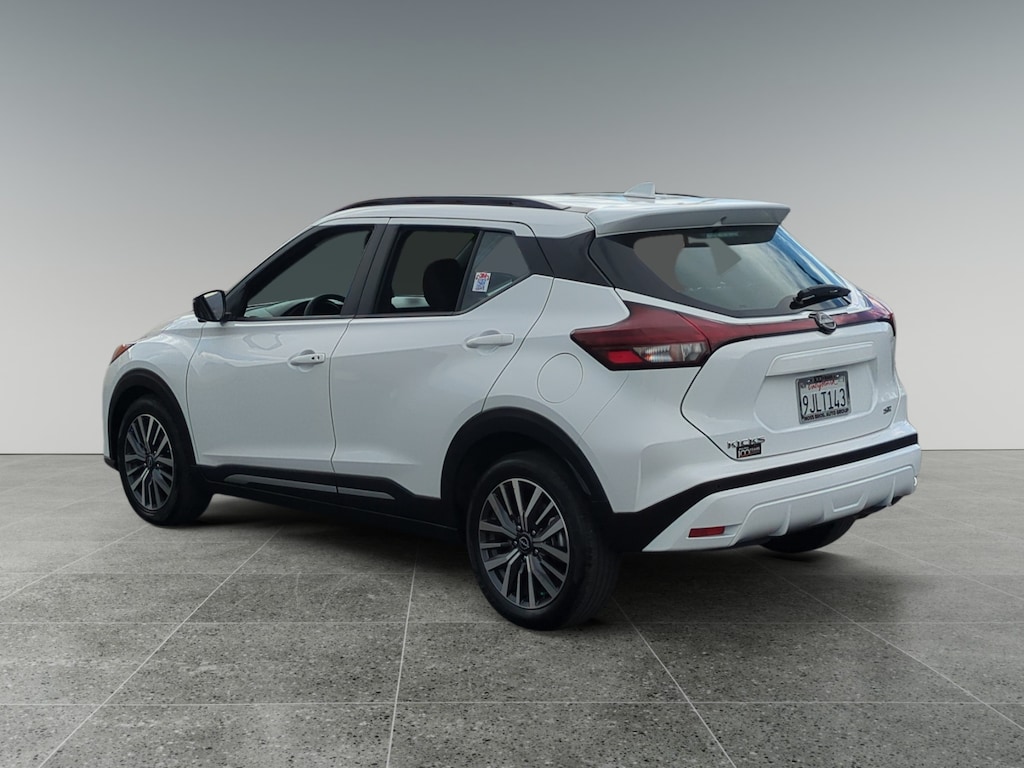 Used 2024 Nissan Kicks SR SUV