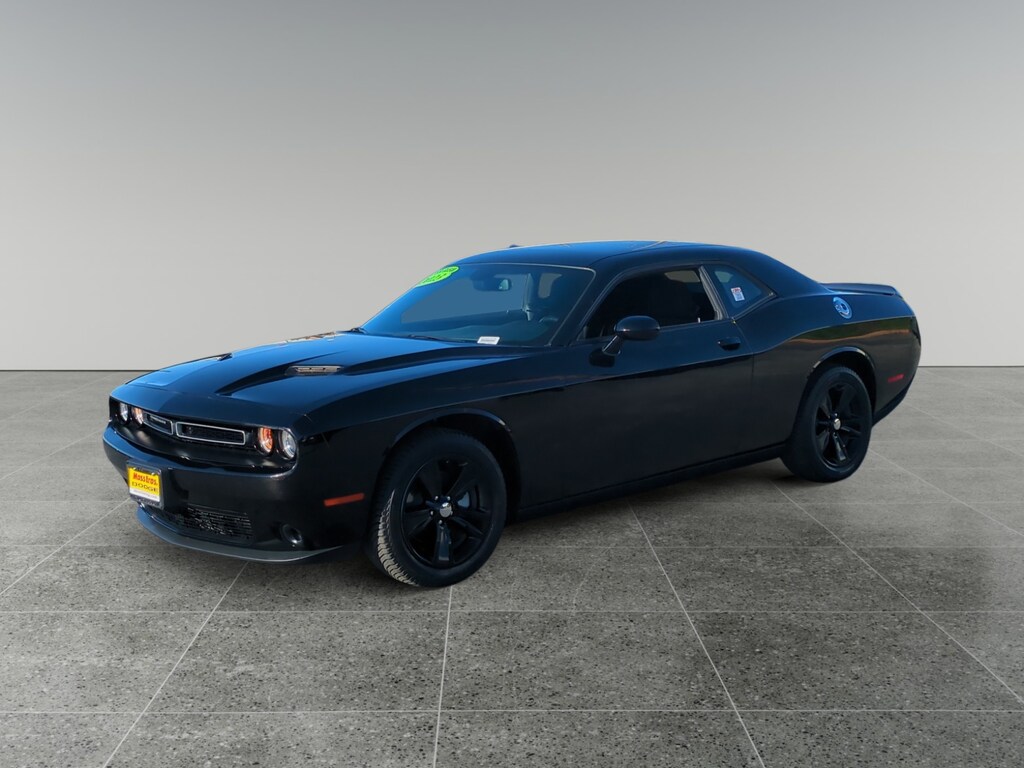 Used 2023 Dodge Challenger SXT Coupe