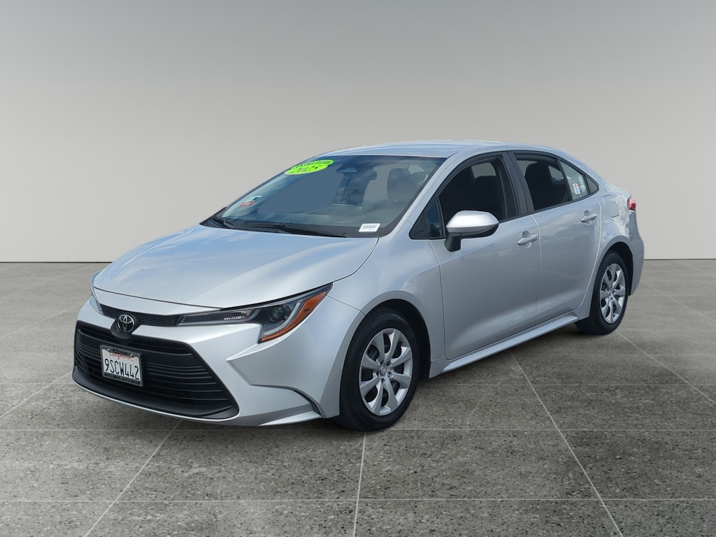 Used 2025 Toyota Corolla LE Sedan