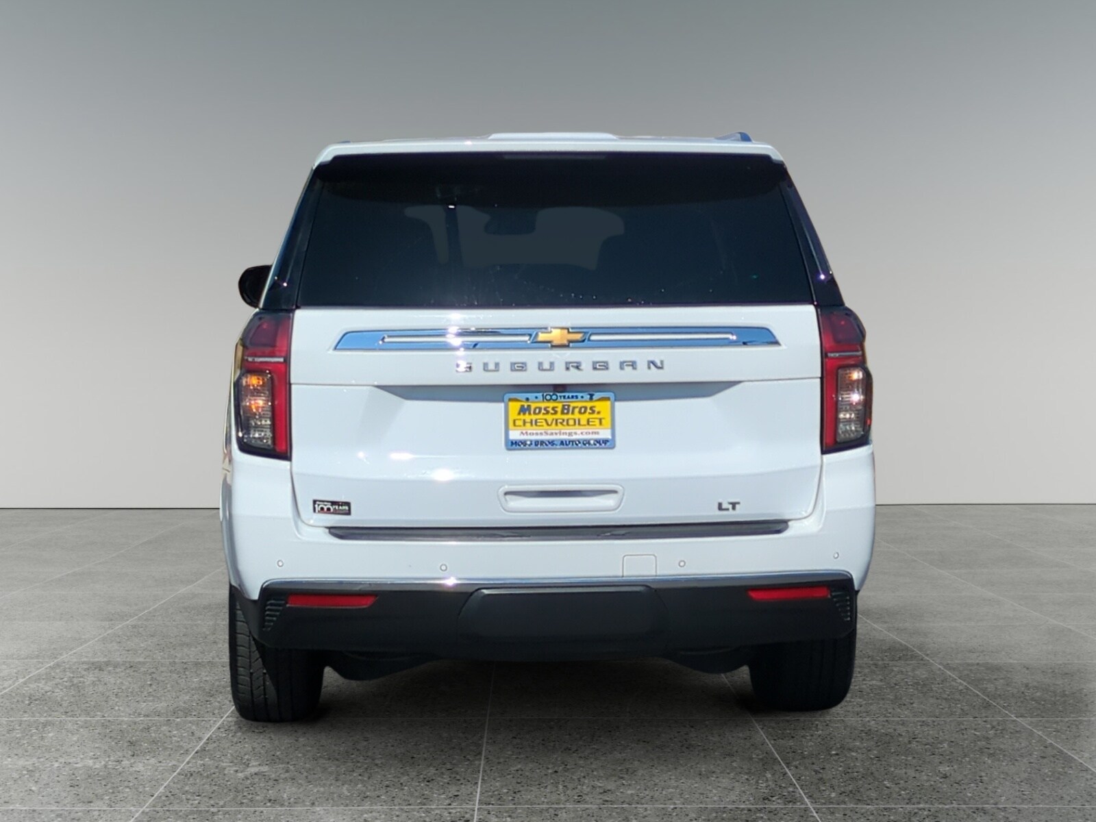 2023 Chevrolet Suburban LT photo 4