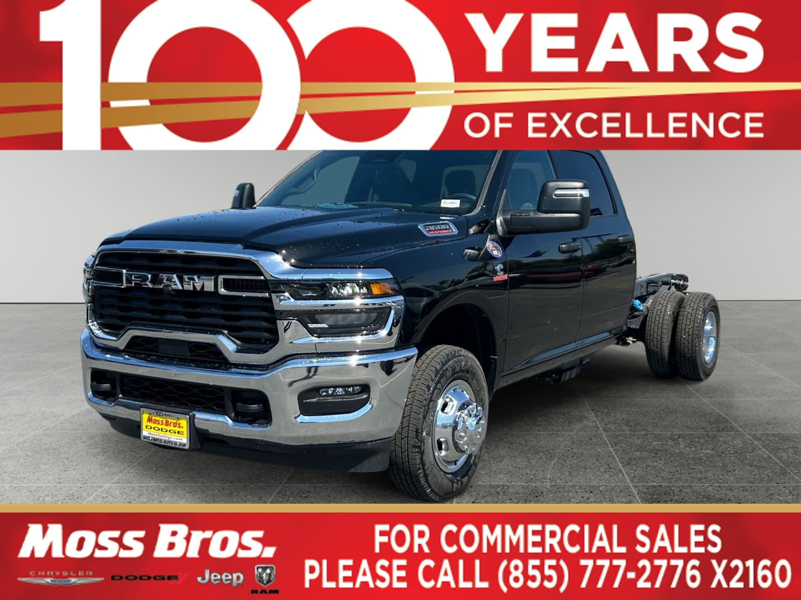 Diamond Black Crystal Pearlcoat 2026 RAM 3500 Chassis Pickup Truck Four-Wheel Drive Automatic