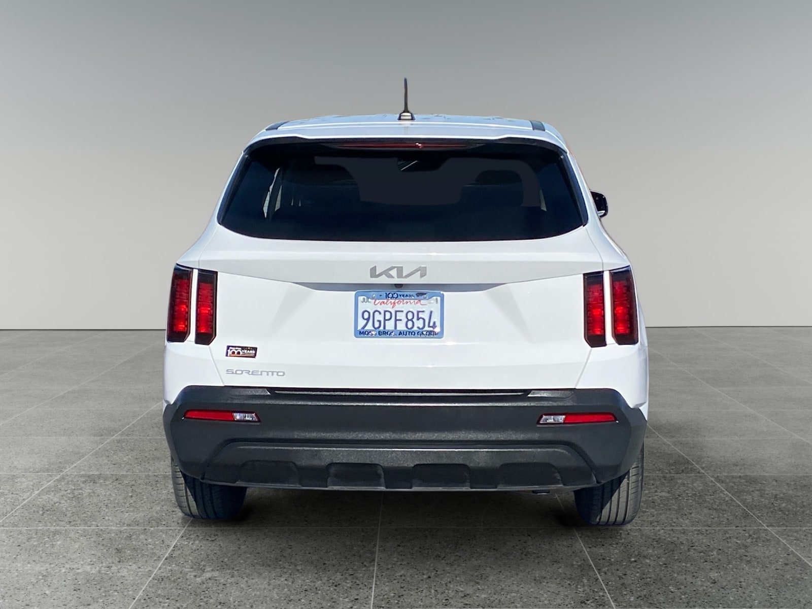 2023 Kia Sorento LX photo 4