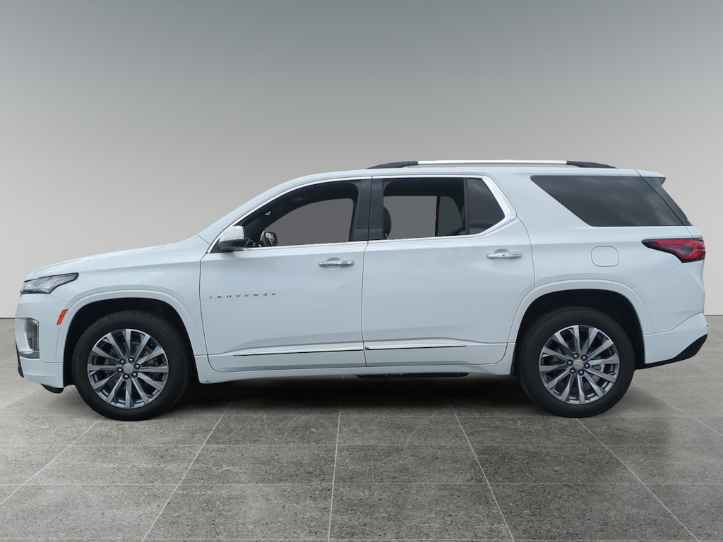 Used 2023 Chevrolet Traverse Premier SUV