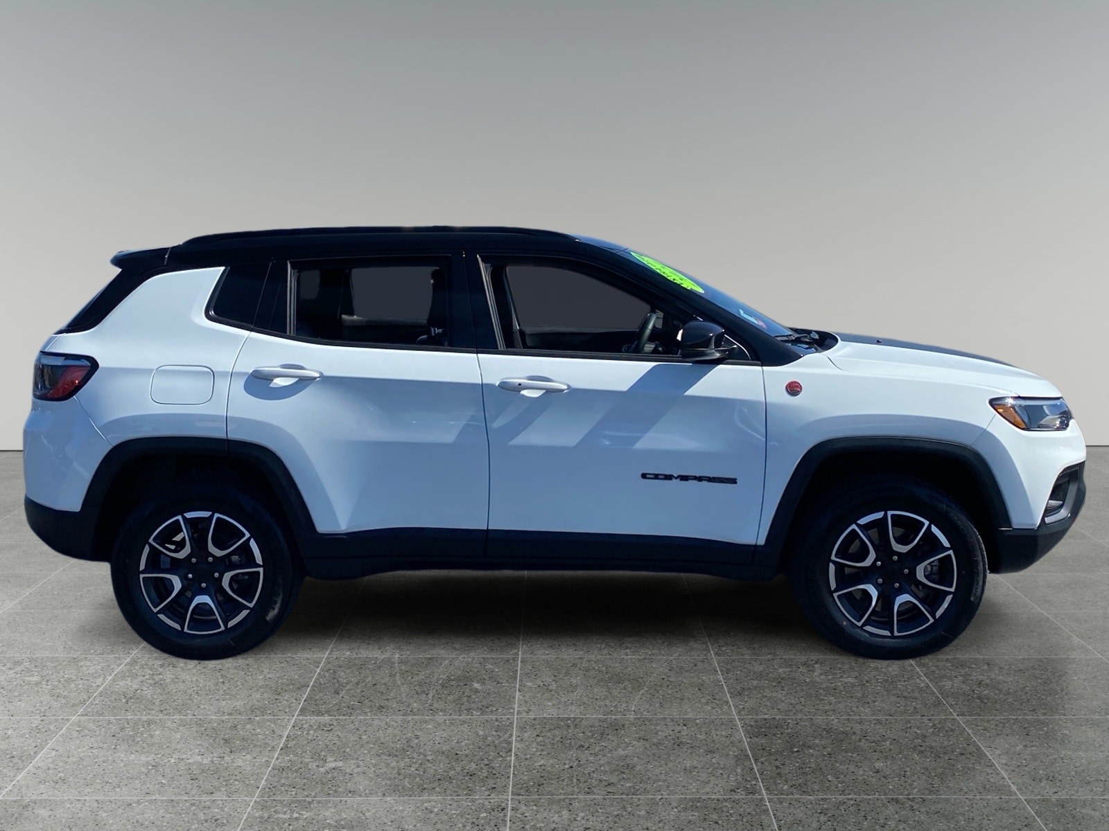 2024 Jeep Compass Trailhawk photo 6