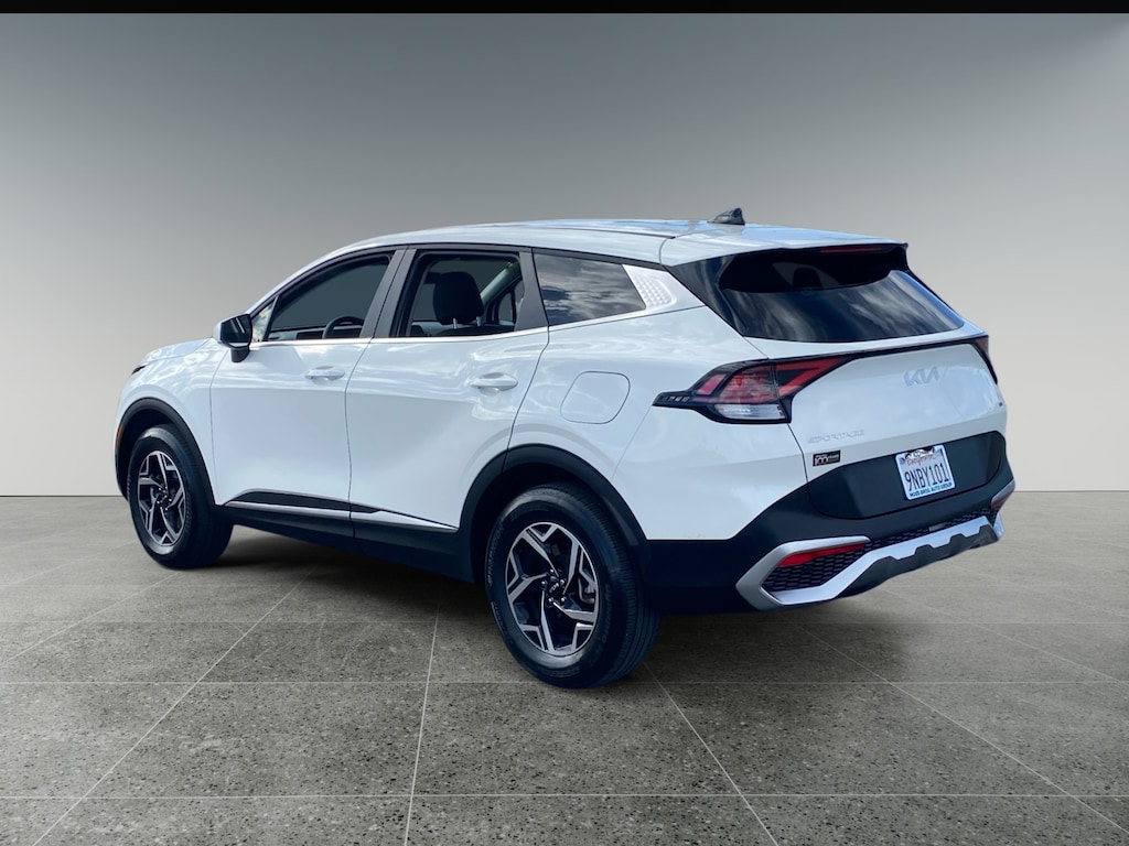 Used 2024 Kia Sportage LX SUV