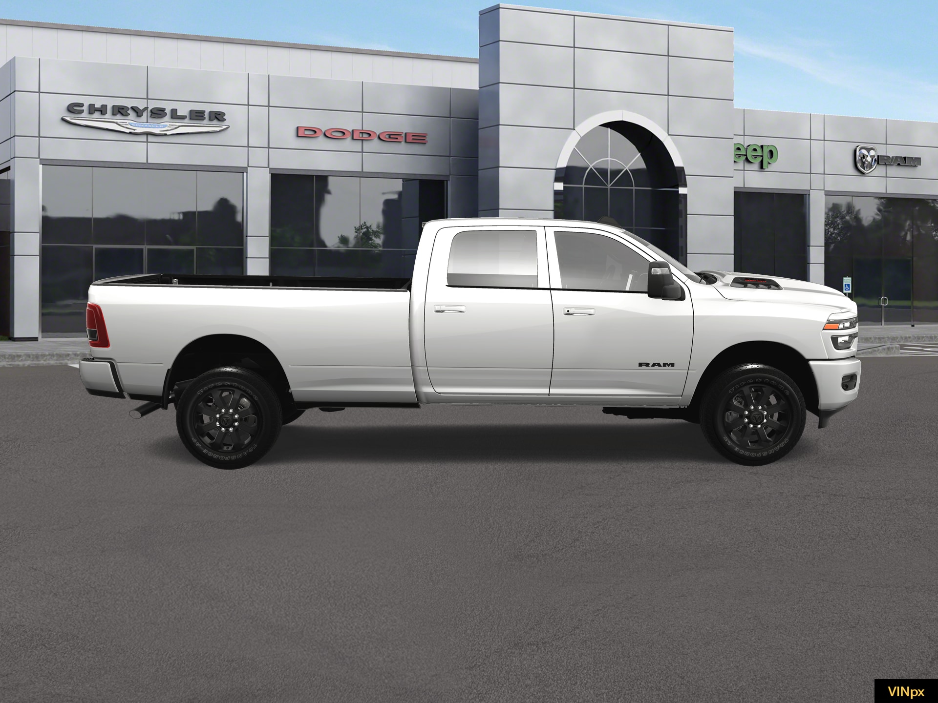 2025 RAM 3500 Laramie - Photo 9