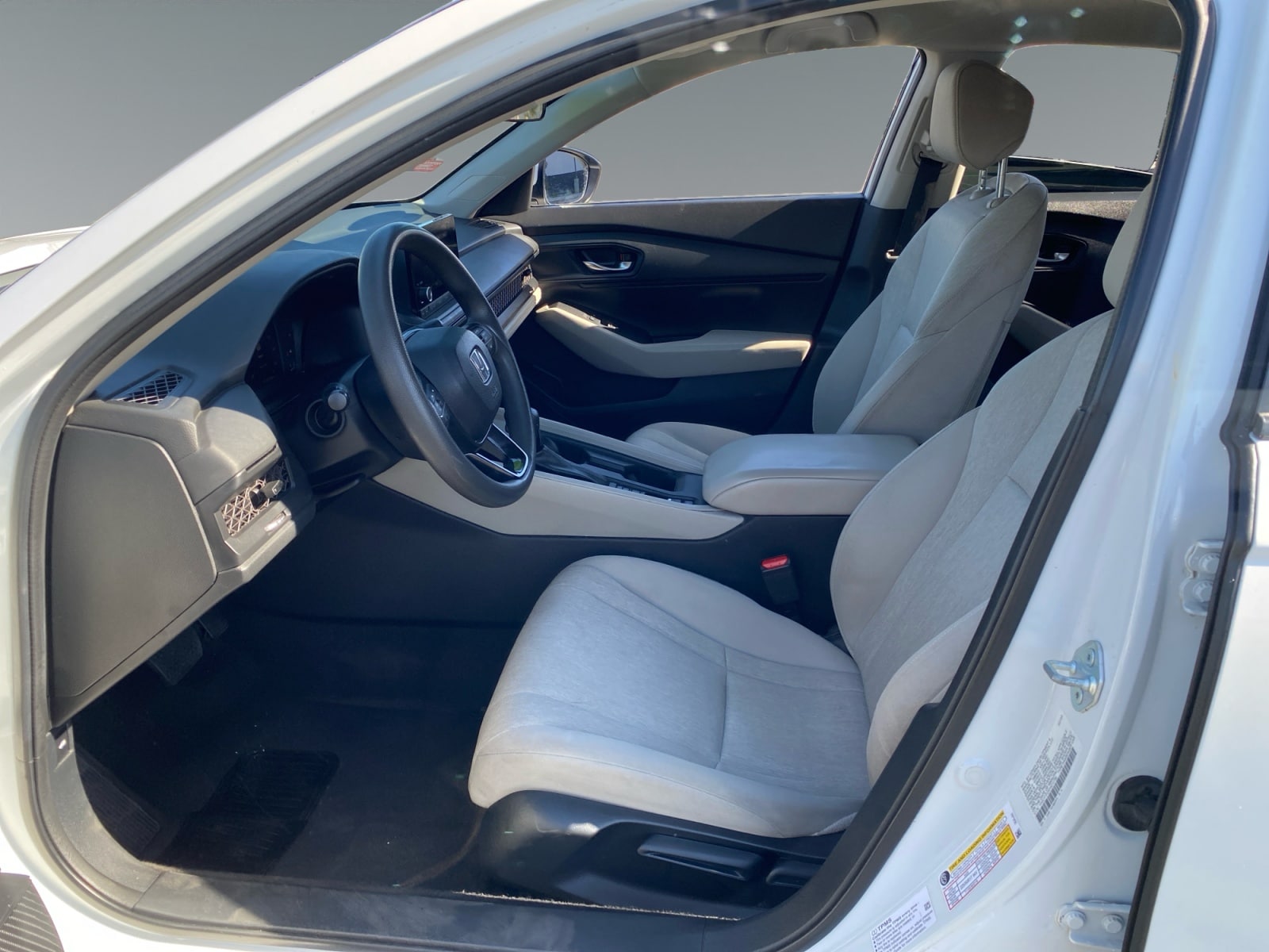 2023 Honda Accord LX - Photo 9