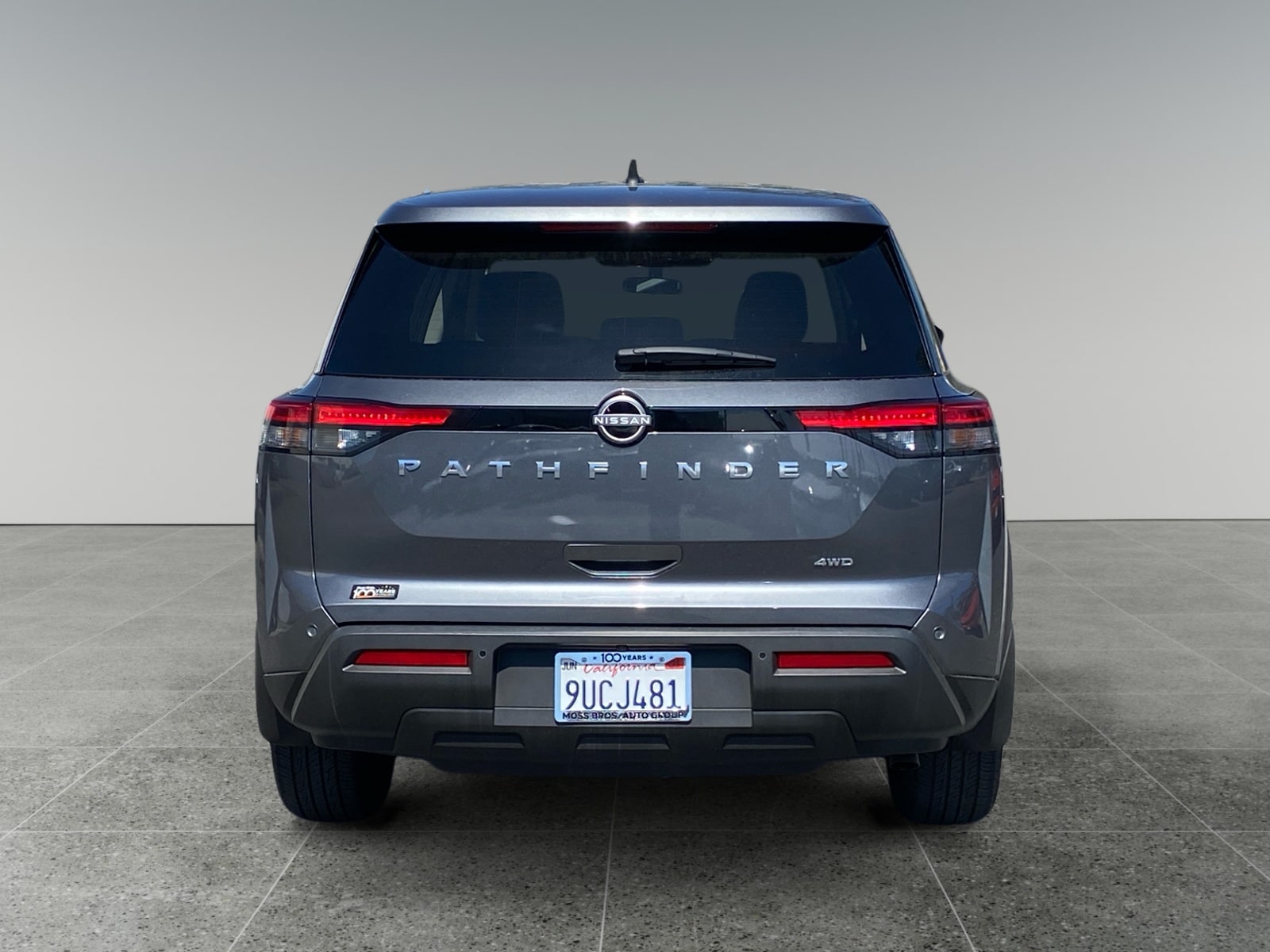 2025 Nissan Pathfinder S photo 4